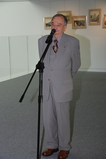 DSC 8003